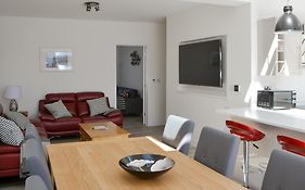 Rok House